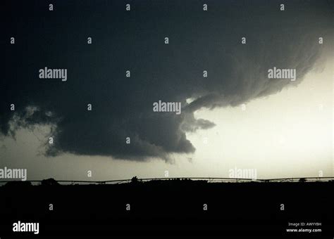 Tornado Supercell Hi Res Stock Photography And Images Alamy