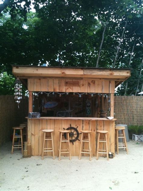 20 Creative Beach Style Outdoor Living Ideas Outdoor Tiki Bar