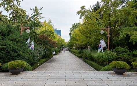 Dosan Park The Seoul Guide