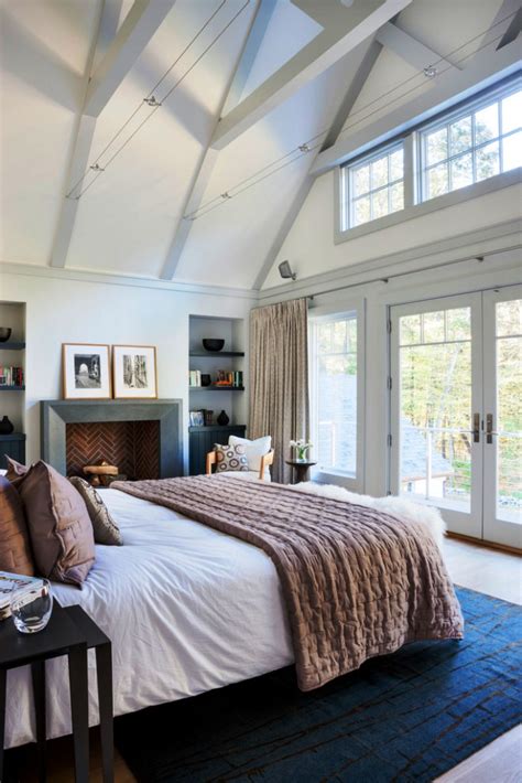 A modern twist on classic architecture. 30 Beach Style Master Bedroom Decor Ideas