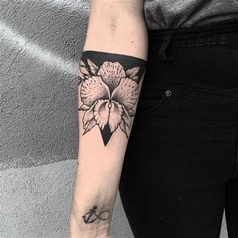 Arriba Foto Tatuajes De Flores En Todo El Brazo Lleno
