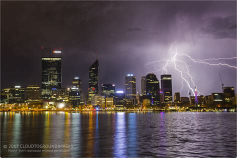 Lightning Over Perth Cloudtogroundimages