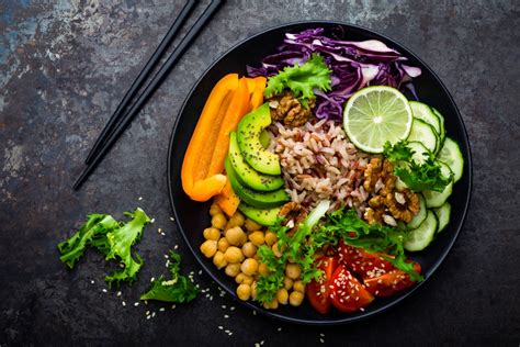 Buddha bowls — colorful bowls usually composed of vegetables, healthy grains, and protein — are you really can't mess up a buddha bowl since it's pretty much everything goes, but here're some. Vegan Rainbow Quinoa Satay Buddha Bowl