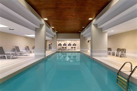 Learn To Swim At The Doubletree By Hilton Downtown Toronto · Toronto