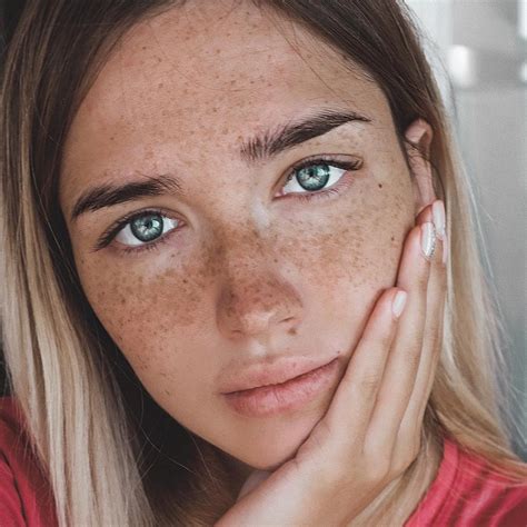 7 Beauty Tips For A Fresh No Makeup Look