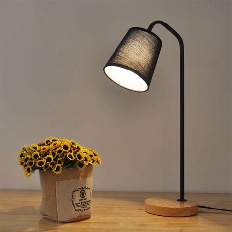 Nordic Simple Wood Table Lamps,Fashion Wooden bedside Lamp Led Table