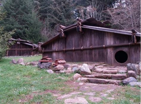 Box House And Plank House Construction Yurok Tribe Traditional House