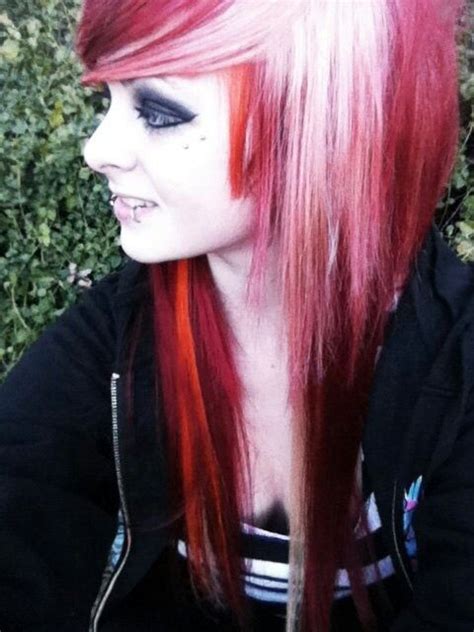 emo girl red black and white hair pretty hair color hair inspo color scene girl fashion emo