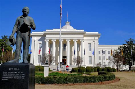 Alabama State Capitol Building In Montgomery Alabama