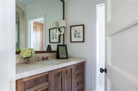 A Fresh And Inviting Cottage Style Guest House In Houston Next Bathroom