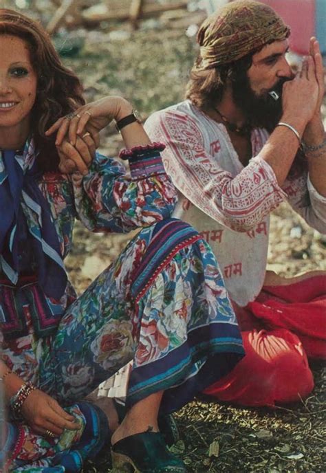 Stunning Photos Depicting The 𝔯𝔢𝔟𝔢𝔩𝔩𝔦𝔬𝔲𝔰 Fashion At Woodstock 1969