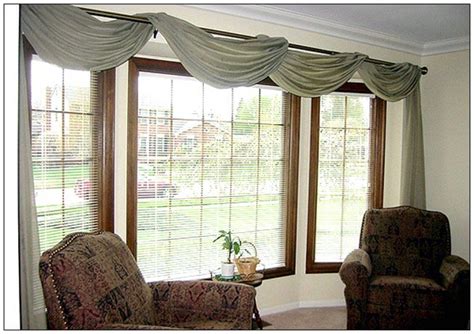 Here Is An Extra Wide Scarf Window Treatment For Wide Bay Windows