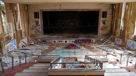 Huge Abandoned High School In St Louis Youtube