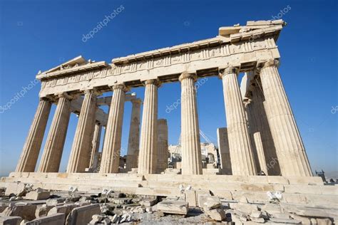 Columns Of Parthenon Temple In Acropolis Of Athens — Stock Photo