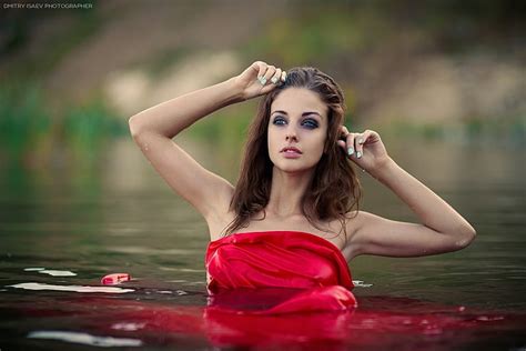 HD Wallpaper Women S Red Top Alla Berger Model River Wet Body Wet