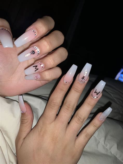 Boyfriend Initials On Nails Unhas Bonitas Unhas Desenhadas Unhas Roxas