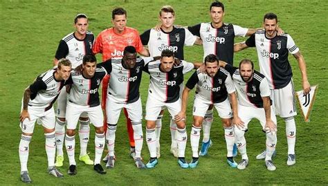 يعلن يوفنتوس إتمام الاتفاق مع برشلونة