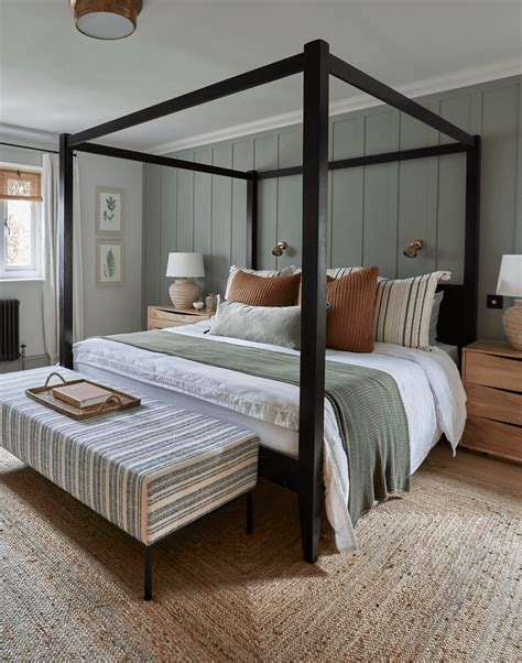 30 Dreamy Vintage Bedroom Ideas