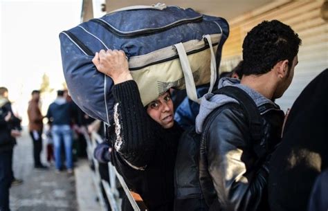 Under 01 Percent Of Syrian Asylum Seekers In Turkey Eligible For Work