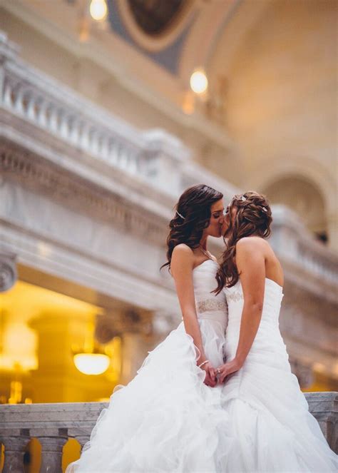 Lesbian Wedding Tumblr Ideias Para Casamentos Casamento Lésbico Casais Lésbicos Fofos