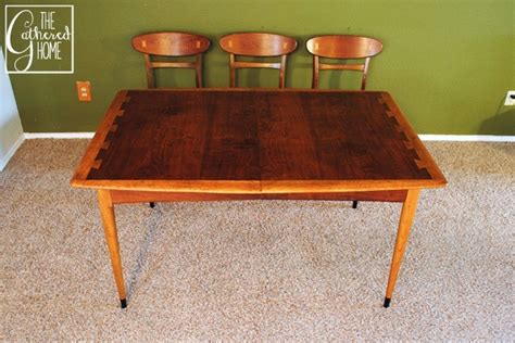 This beautiful vintage dresser features the beloved dovetail design the lane 'lane' acclaim coffee table. Found: Mid Century Lane Acclaim Dining Table and Chairs ...