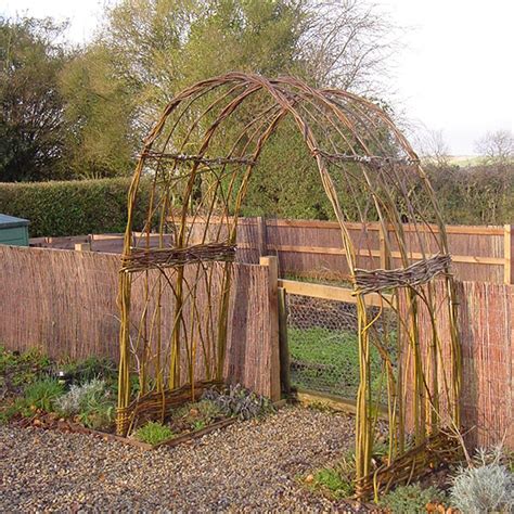 Living Willow Structures Sylvan Skills Creations And Artwork