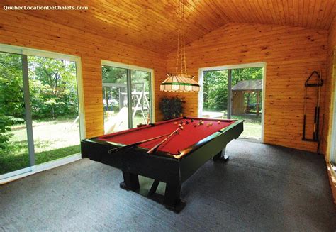 Rock hounds, rock collectors will find world class collection displays at moose lake state park's agate & geological center. Cottage rental Québec, Laurentides, Sainte-Agathe-des ...