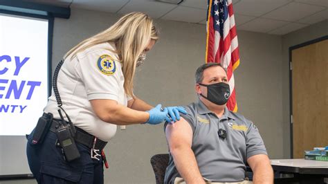 Pensacola First Responders Get First Round Of Moderna Covid 19 Vaccine