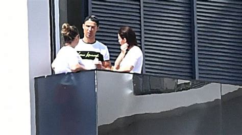 Cristiano Ronaldo Relaxes At Home In Madeira Madeira Island News Blog