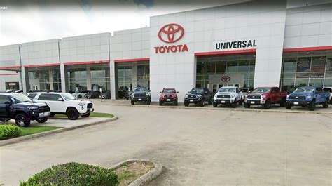 Universal Toyota Salesman Sued For Theft Of Nude Photos