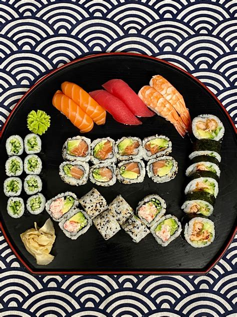 Menu 1 36 Stk For 2 Personer Sushi Familie