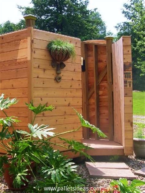 Diy Wooden Pallets Outdoor Bathing Shower Concepts