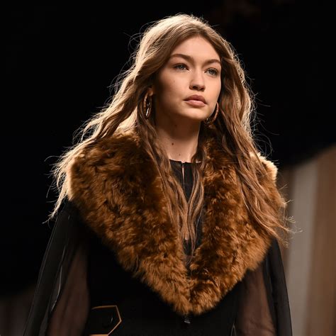 Gigi Hadid Supermodel Runway Walk At Milan Fashion Week Fendi Show 2