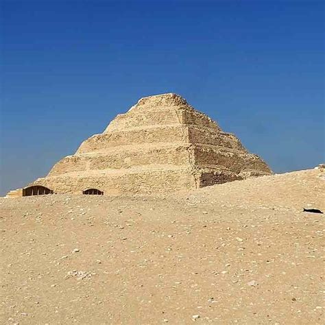 private tour and guided to giza pyramids and saqqara explore egypt tours