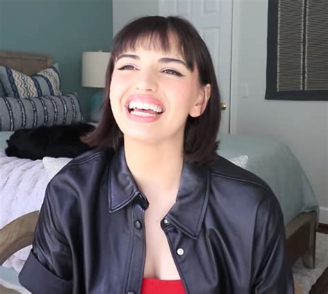 Friday Youtube Singer Rebecca Black Comes Out As Queer The Us Sun