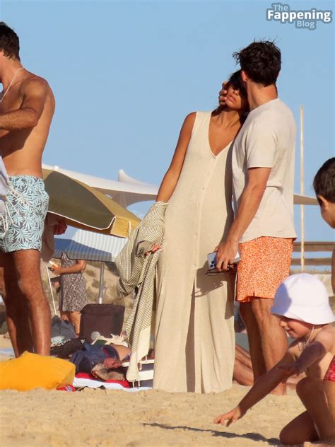 Kika Cerqueira Gomes Pierre Gasly Enjoy A Day On The Beach In