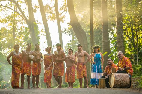 aloha and welcome to hawaii s premier lū au hidden inside pu u ‘ualaka a state wayside park at