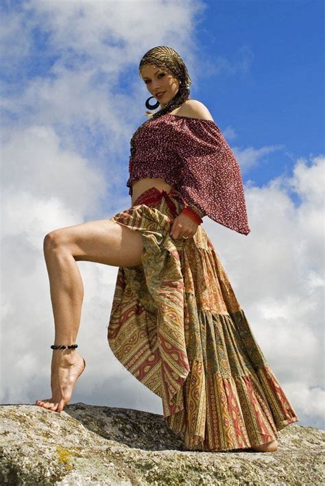 Beautiful Women With Beautiful Legs Beauty Women Gypsy Women Gypsy Skirt Gorgeous Feet
