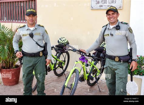 Policía Colombia Hi Res Stock Photography And Images Alamy