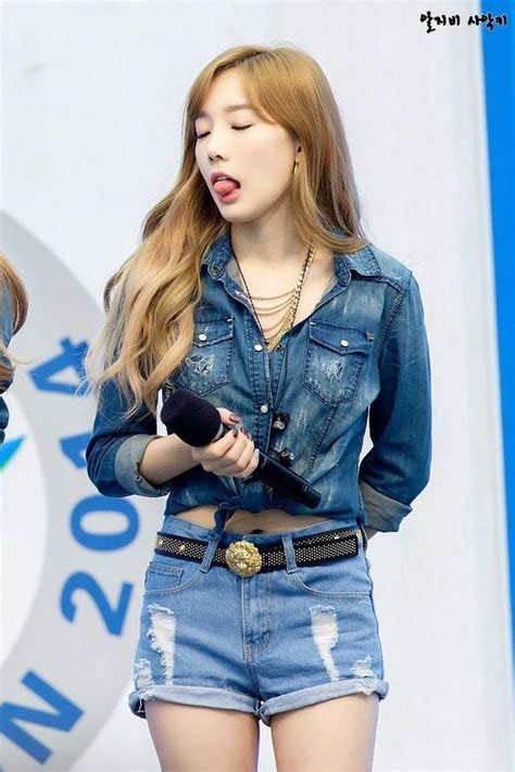 😍top 10 sexiest outfits of girls generation taeyeon😍 k pop amino