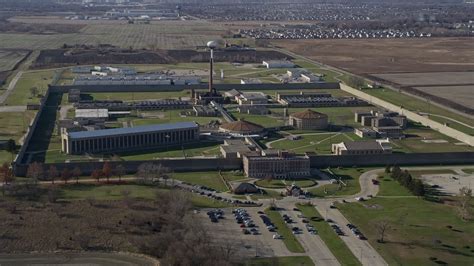 4k Stock Footage Aerial Video Approach And Orbit The Stateville Correctional Center In Crest