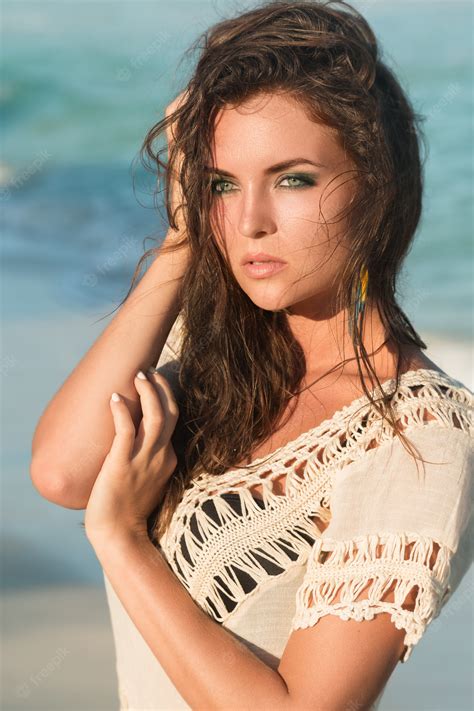 Premium Photo Beautiful Woman On The Beach