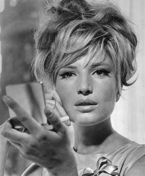 Noi donne siamo fatte così | Italian beauty, Italian actress, Beauty