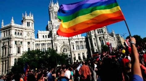 este es el horario y recorrido del desfile y cabalgata del orgullo gay 2018 en madrid
