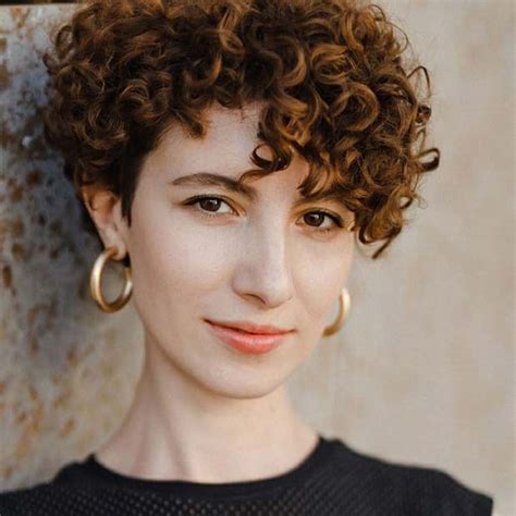 Insider trick by playing with different textures, pixie like anne. 21 Best Curly Pixie Cut Hairstyles of 2019 | StayGlam