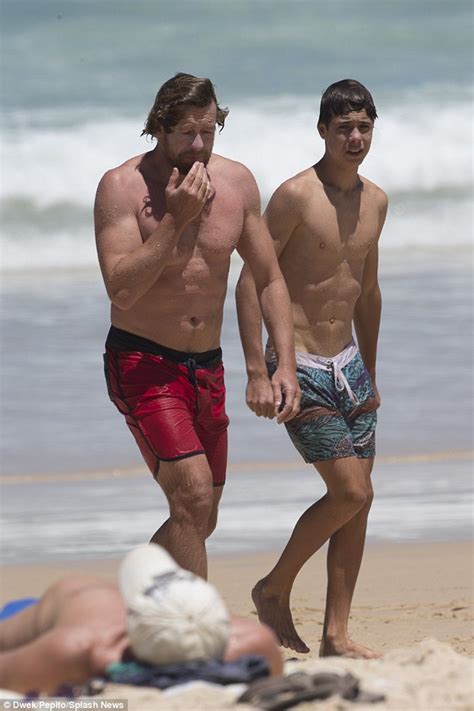 Simon Baker Heads To Bondi Beach With His Son Claude Simon Baker Simon Shirtless