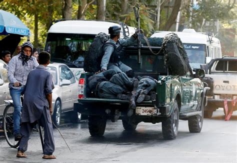 L'organizzazione non governativa halo trust conta 2.600 impiegati in afghanistan, come si legge. Kabul, duplice attacco kamikaze dei talebani: oltre trenta ...