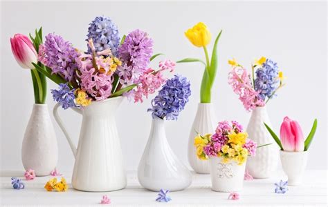 10 Types Of Easter Flowers And Their Flower Meanings