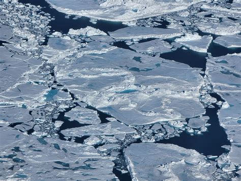 Greenland Ice Sheet Melting Too Fast Raising Sea Levels Experts Say