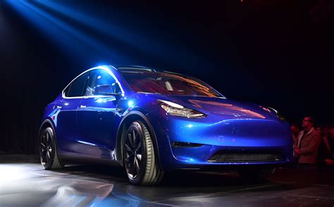 Цена от 4 350 000 рублей, сумма резерва 100 000 рублей. Tesla Model Y 2020: budget electric SUV spied in near ...